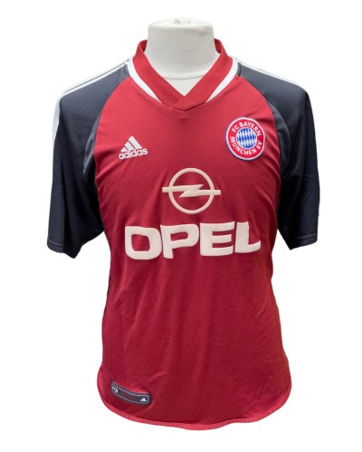 Bayern Munich 2001-2002 HOME