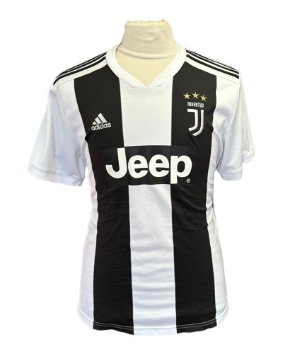 Juventus 2018-2019 HOME